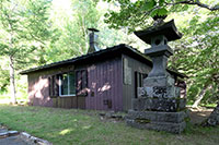 季節営業の山小屋・大文司屋